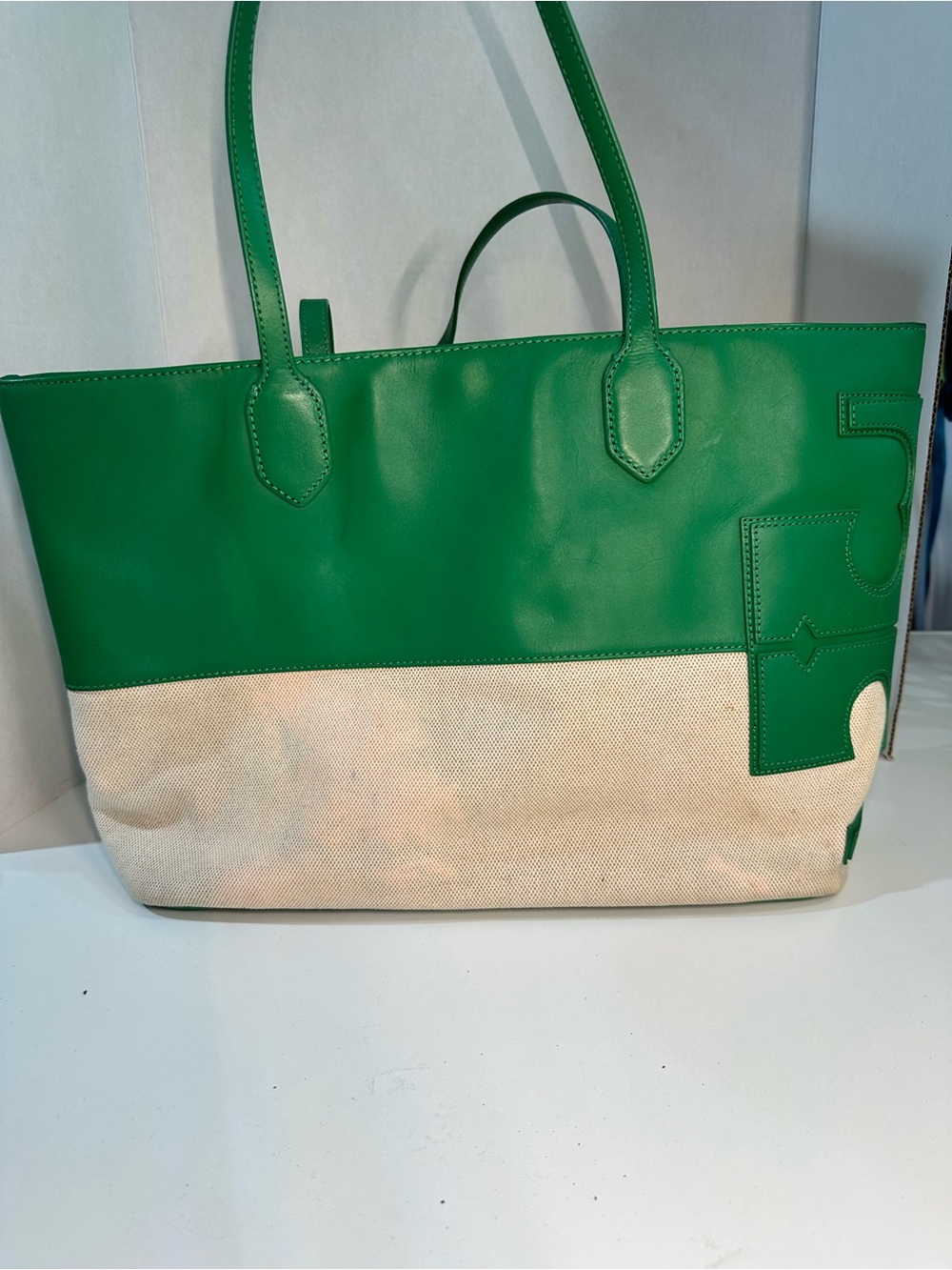 Tory Burch Stacked T East-West Tote – Green/Natural – Well-Loved